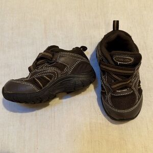 Stride Rite Sneakers Size 5.5